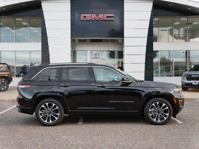 used 2022 Jeep Grand Cherokee car, priced at $38,390