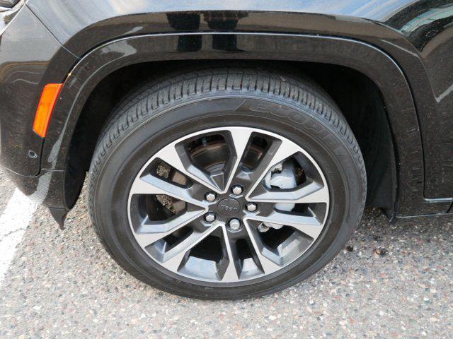 used 2022 Jeep Grand Cherokee car, priced at $38,390
