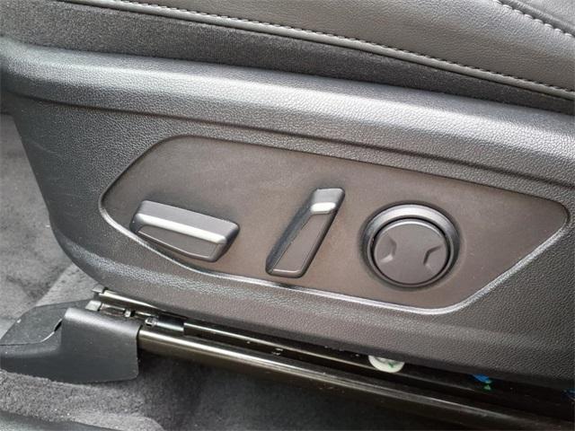 used 2024 Kia Sorento car, priced at $29,079