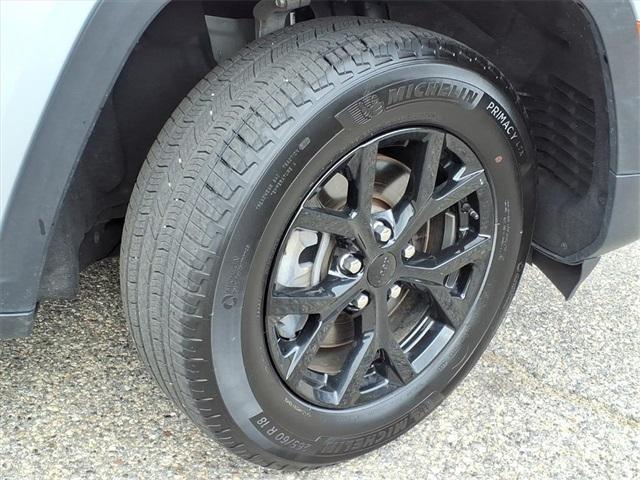 used 2024 Jeep Grand Cherokee L car, priced at $29,659