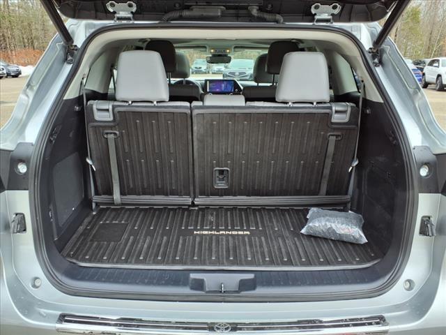 used 2023 Toyota Highlander Hybrid car, priced at $43,625