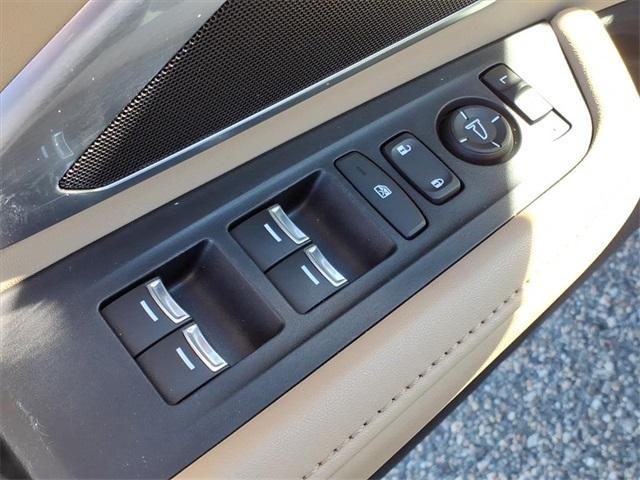 used 2023 Acura RDX car, priced at $36,190