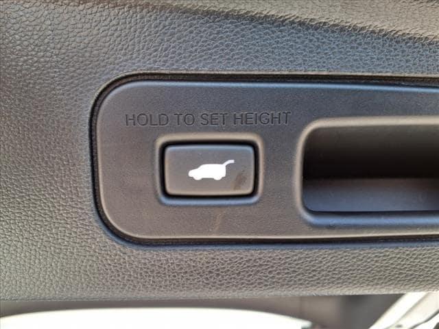 new 2025 Acura MDX car, priced at $55,350