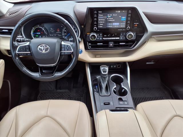 used 2021 Toyota Highlander Hybrid car, priced at $28,791