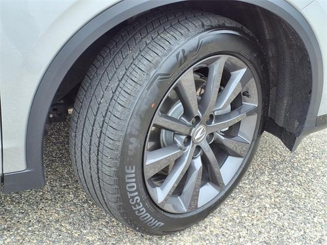 used 2025 Acura MDX car, priced at $51,589