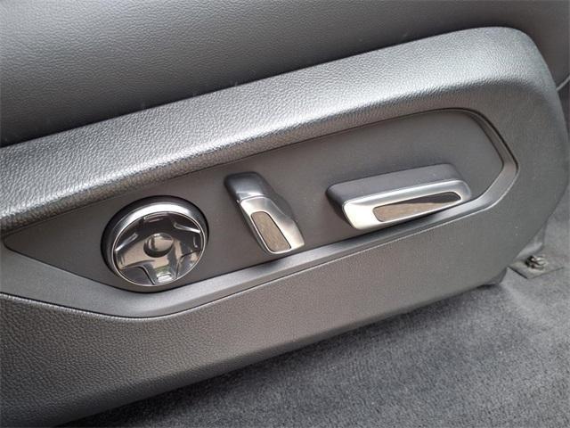 used 2025 Acura MDX car, priced at $51,589