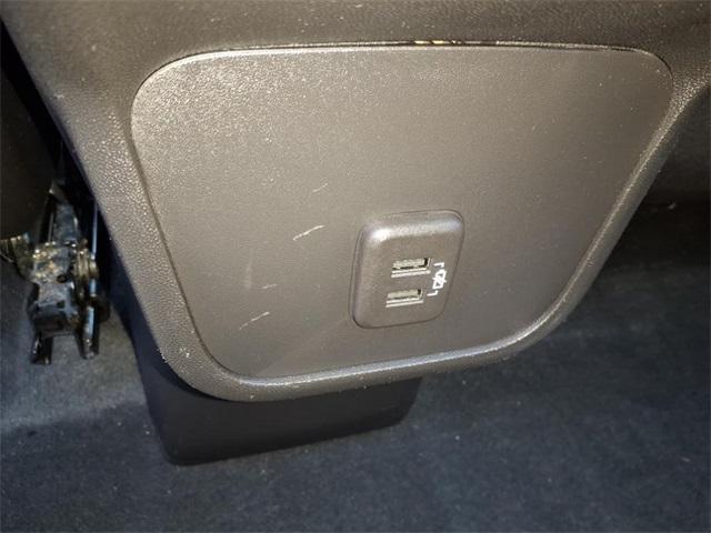 used 2022 Chevrolet Equinox car, priced at $21,999