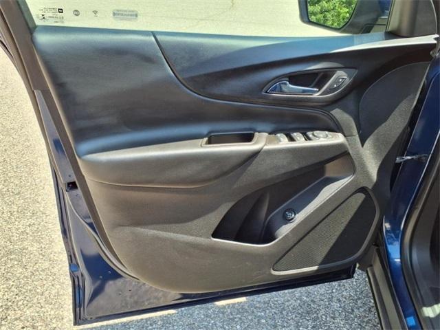 used 2022 Chevrolet Equinox car, priced at $21,999