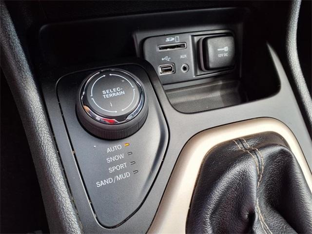 used 2017 Jeep Cherokee car, priced at $13,179
