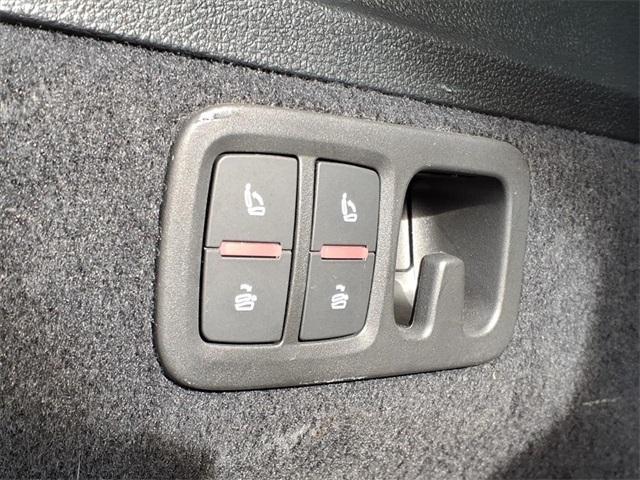 used 2024 Audi Q7 car, priced at $36,943