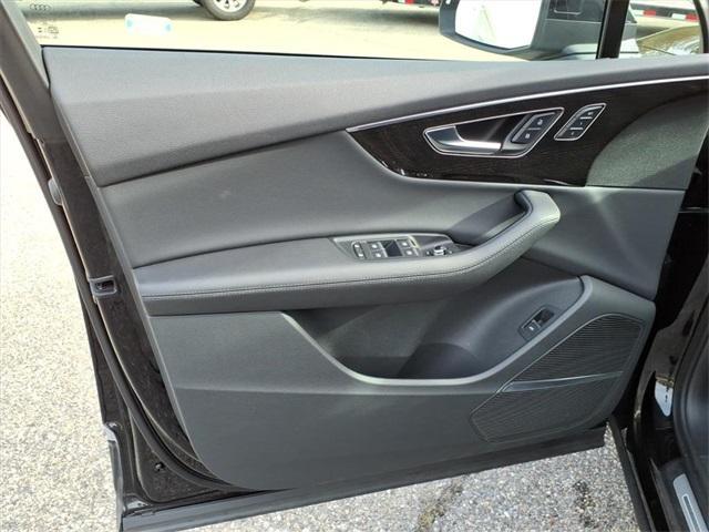 used 2024 Audi Q7 car, priced at $36,943