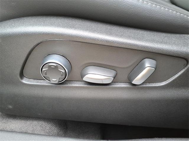 used 2025 Cadillac XT4 car, priced at $36,783