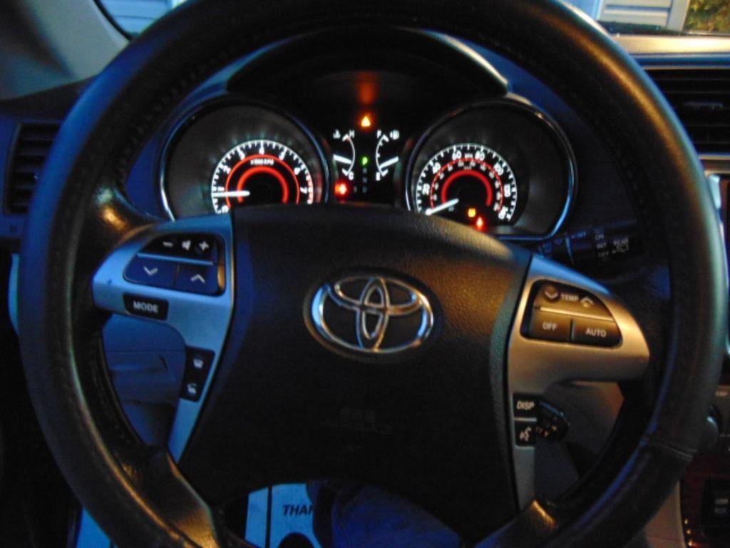 used 2013 Toyota Highlander car, priced at $14,900