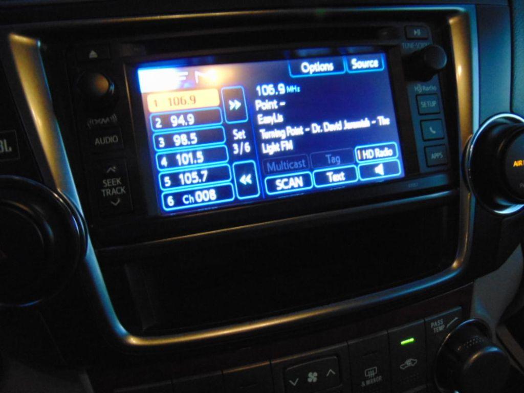 used 2013 Toyota Highlander car, priced at $14,900