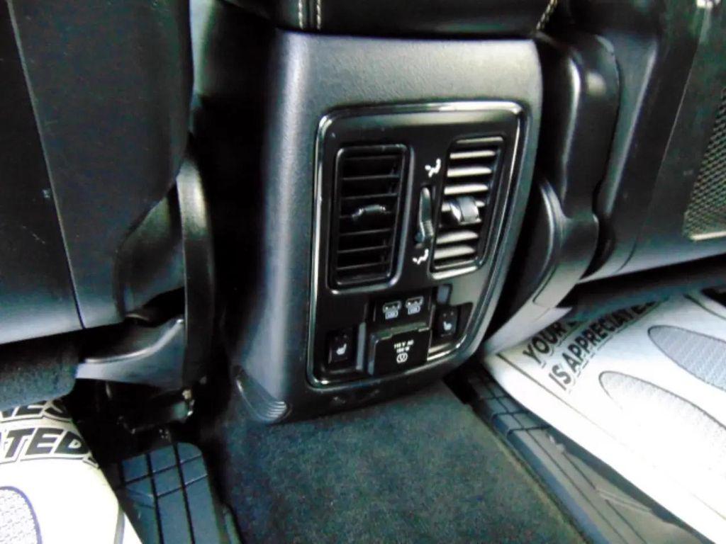 used 2014 Jeep Grand Cherokee car, priced at $14,900