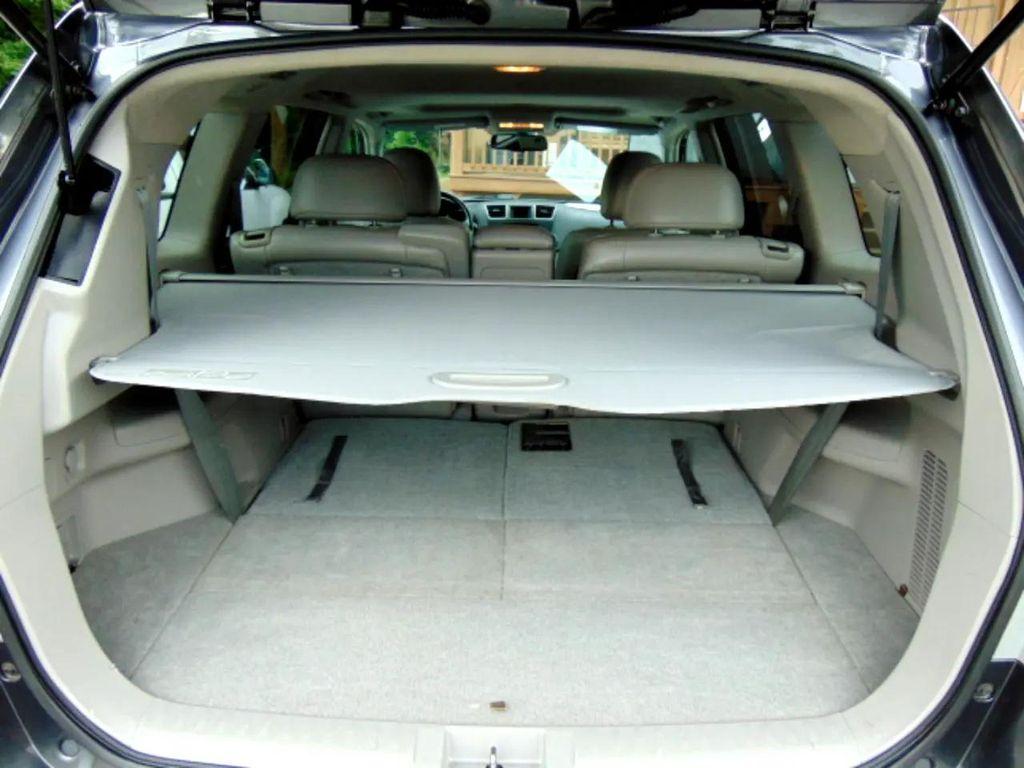 used 2011 Toyota Highlander car, priced at $14,700