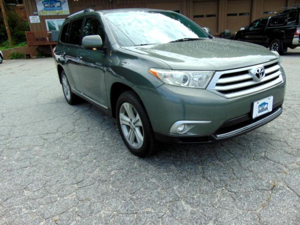 used 2012 Toyota Highlander car, priced at $15,900