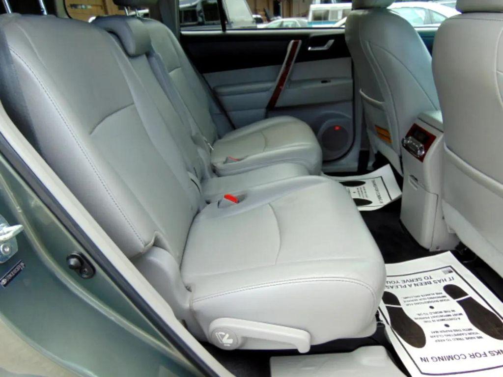 used 2012 Toyota Highlander car, priced at $15,900