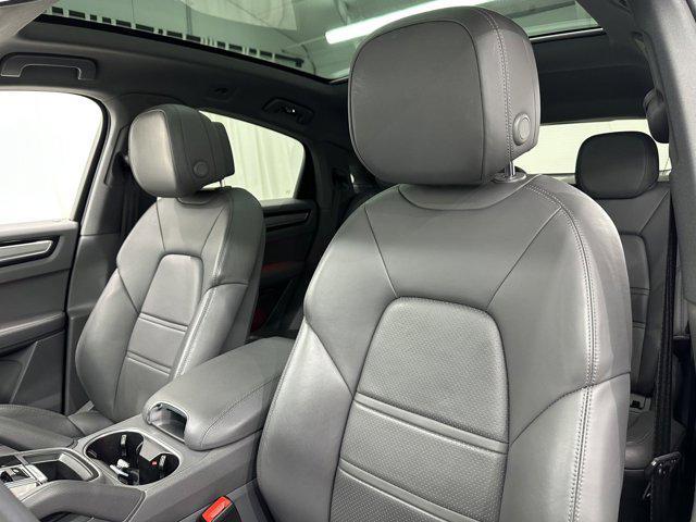used 2021 Porsche Cayenne E-Hybrid car, priced at $69,975