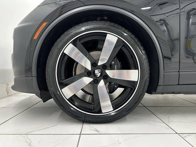 new 2025 Porsche Macan car, priced at $97,295