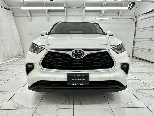 used 2020 Toyota Highlander car, priced at $34,988