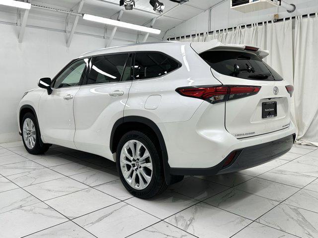 used 2020 Toyota Highlander car, priced at $34,988
