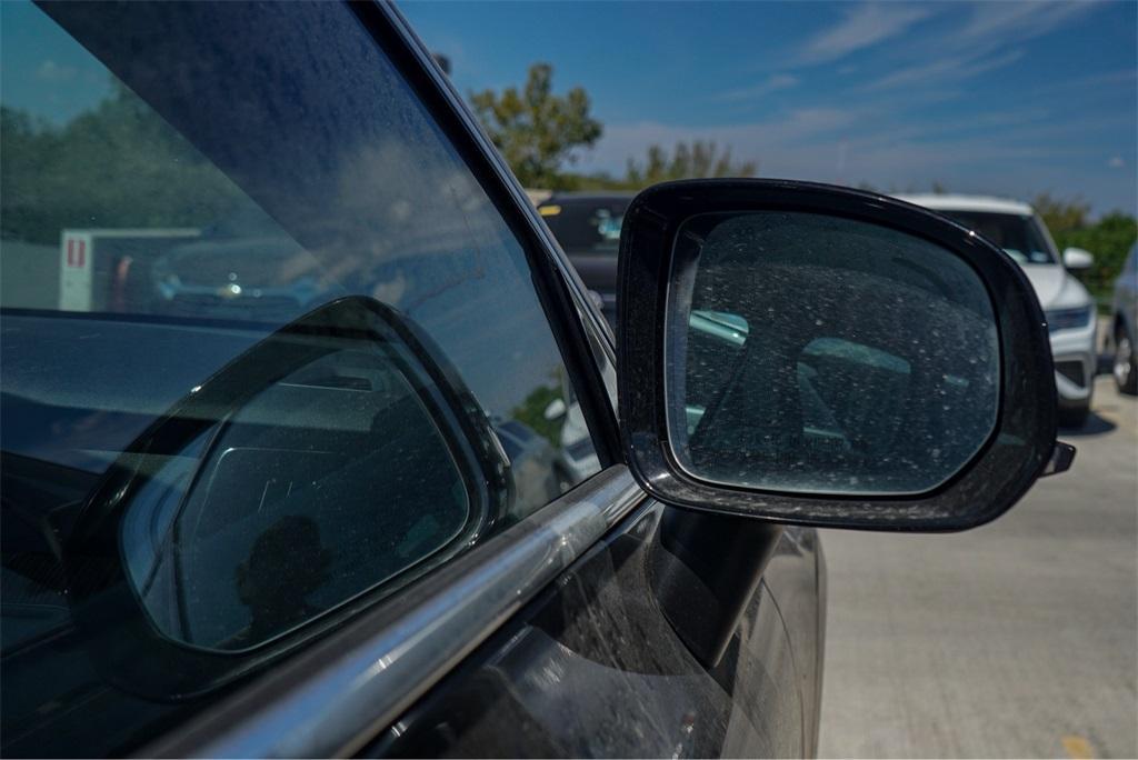 used 2021 Volvo XC60 car, priced at $24,667