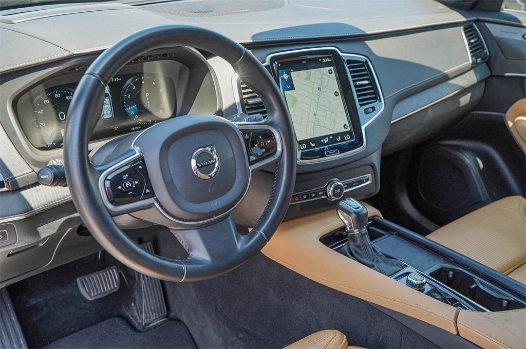 used 2022 Volvo XC90 car, priced at $34,625