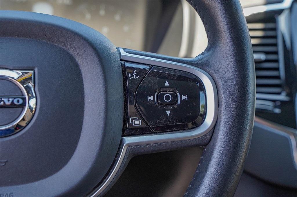 used 2022 Volvo XC90 car, priced at $34,625