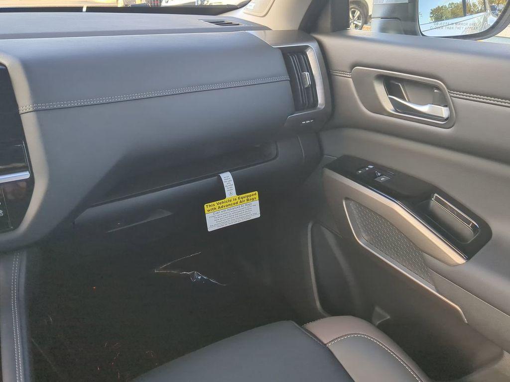 new 2025 Nissan Pathfinder car, priced at $48,567