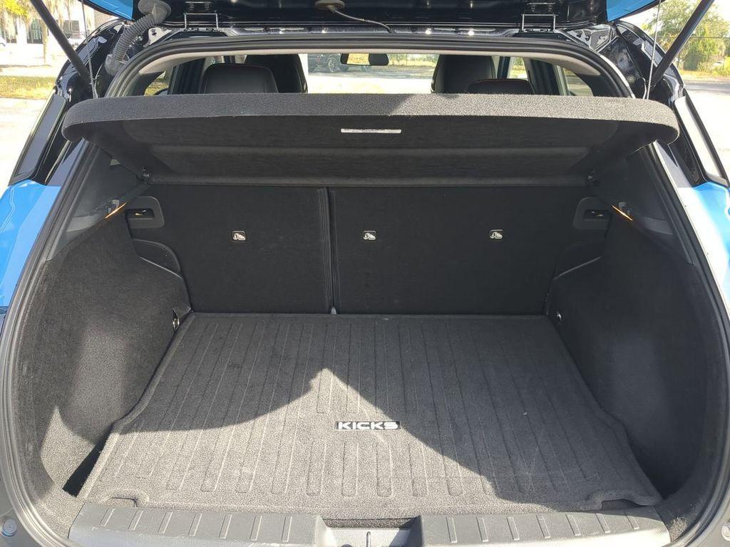 used 2025 Nissan Kicks car