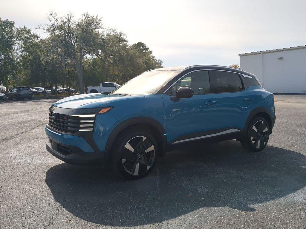 used 2025 Nissan Kicks car