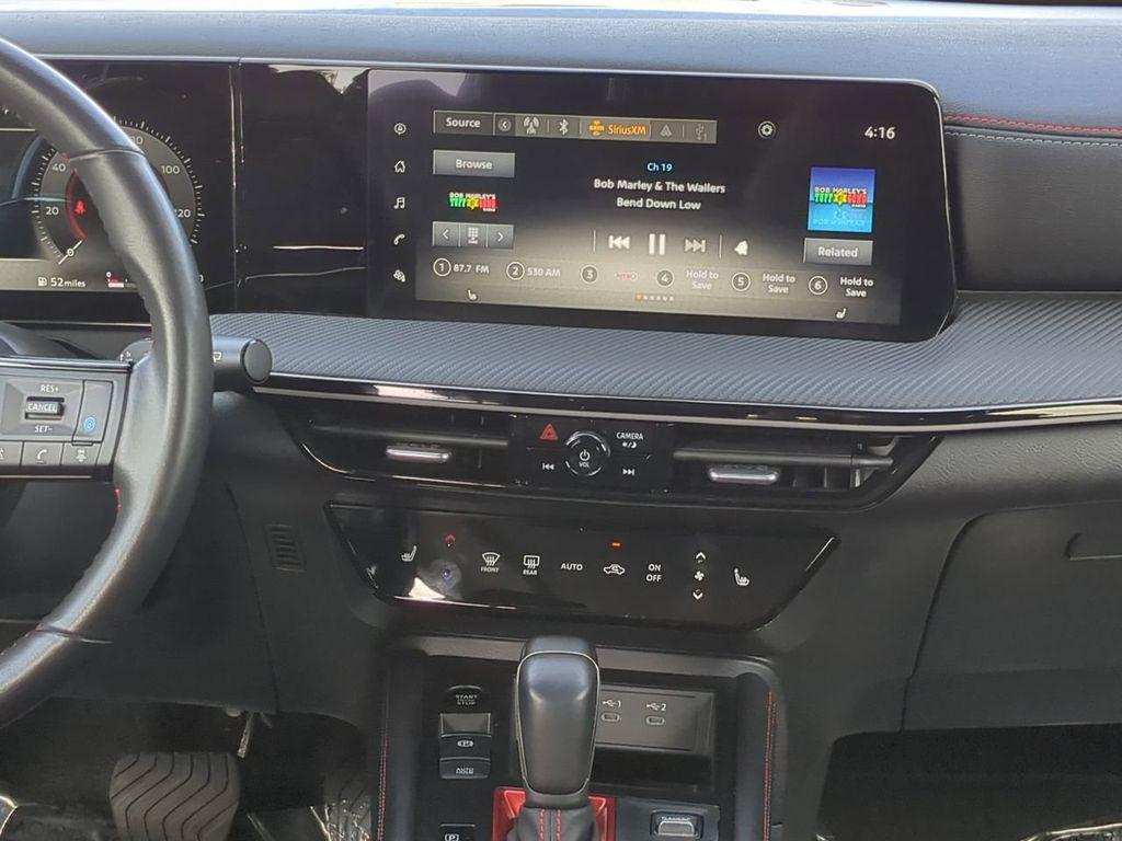 used 2025 Nissan Kicks car