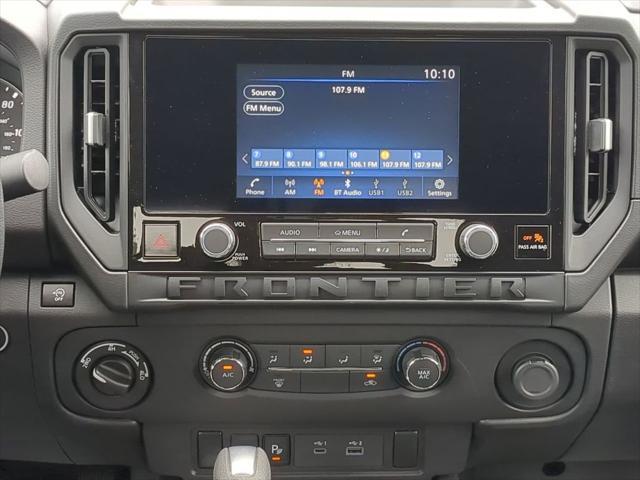 new 2025 Nissan Frontier car