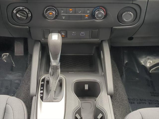 new 2025 Nissan Frontier car