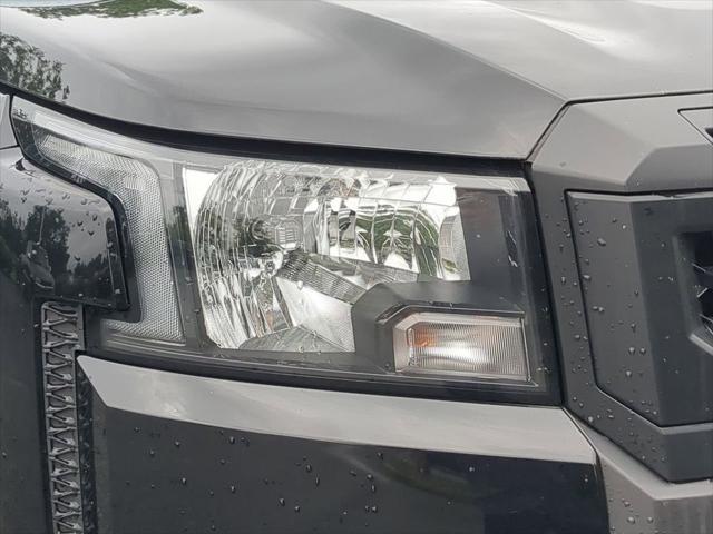 new 2025 Nissan Frontier car