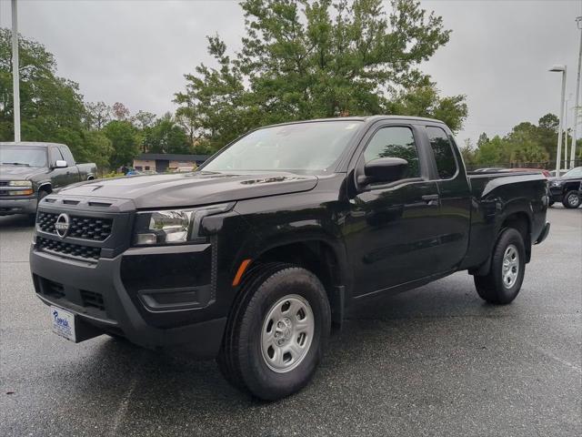 new 2025 Nissan Frontier car