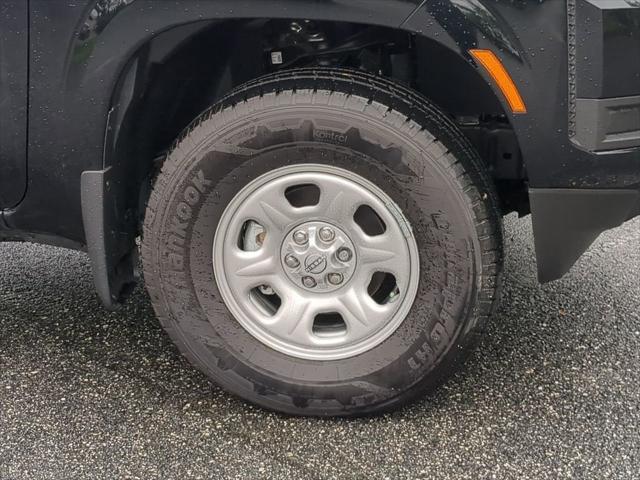 new 2025 Nissan Frontier car