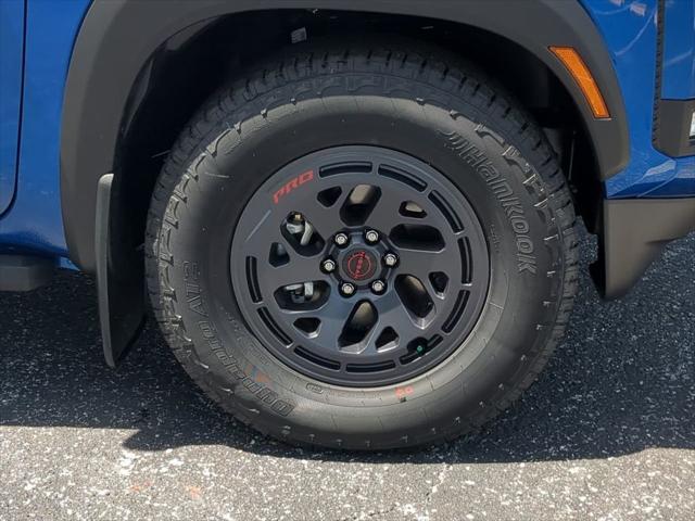 new 2025 Nissan Frontier car