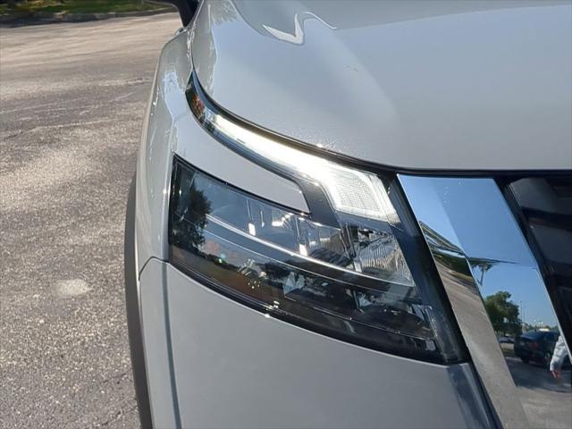 new 2025 Nissan Pathfinder car