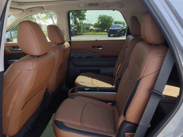 new 2025 Nissan Pathfinder car, priced at $49,409