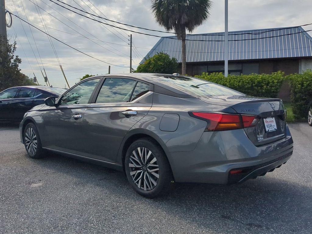 new 2025 Nissan Altima car, priced at $27,929
