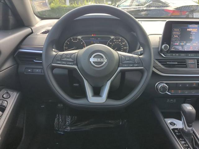 new 2025 Nissan Altima car