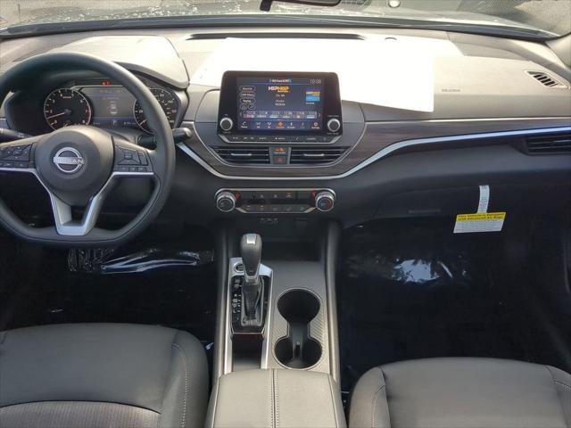 new 2025 Nissan Altima car