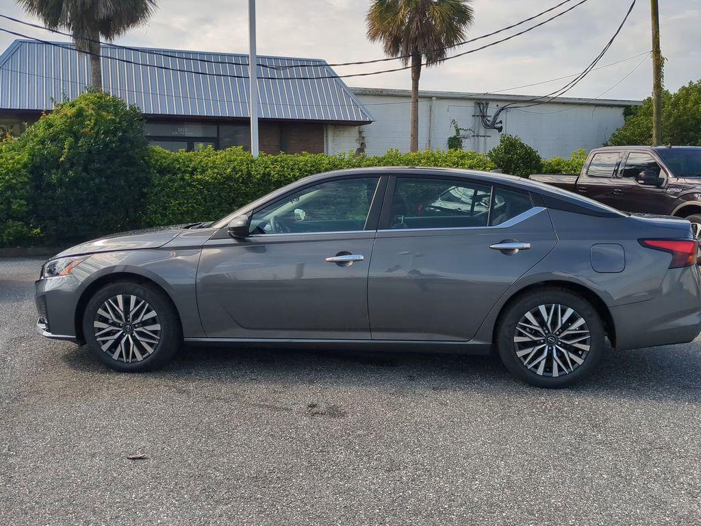 new 2025 Nissan Altima car, priced at $27,929