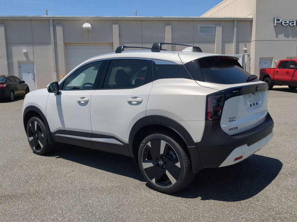 new 2025 Nissan Kicks car, priced at $28,222
