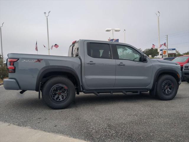 new 2025 Nissan Frontier car