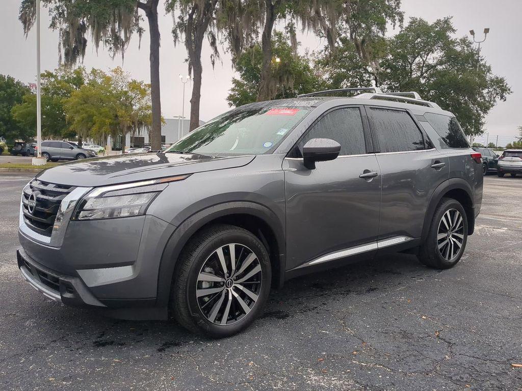 used 2025 Nissan Pathfinder car