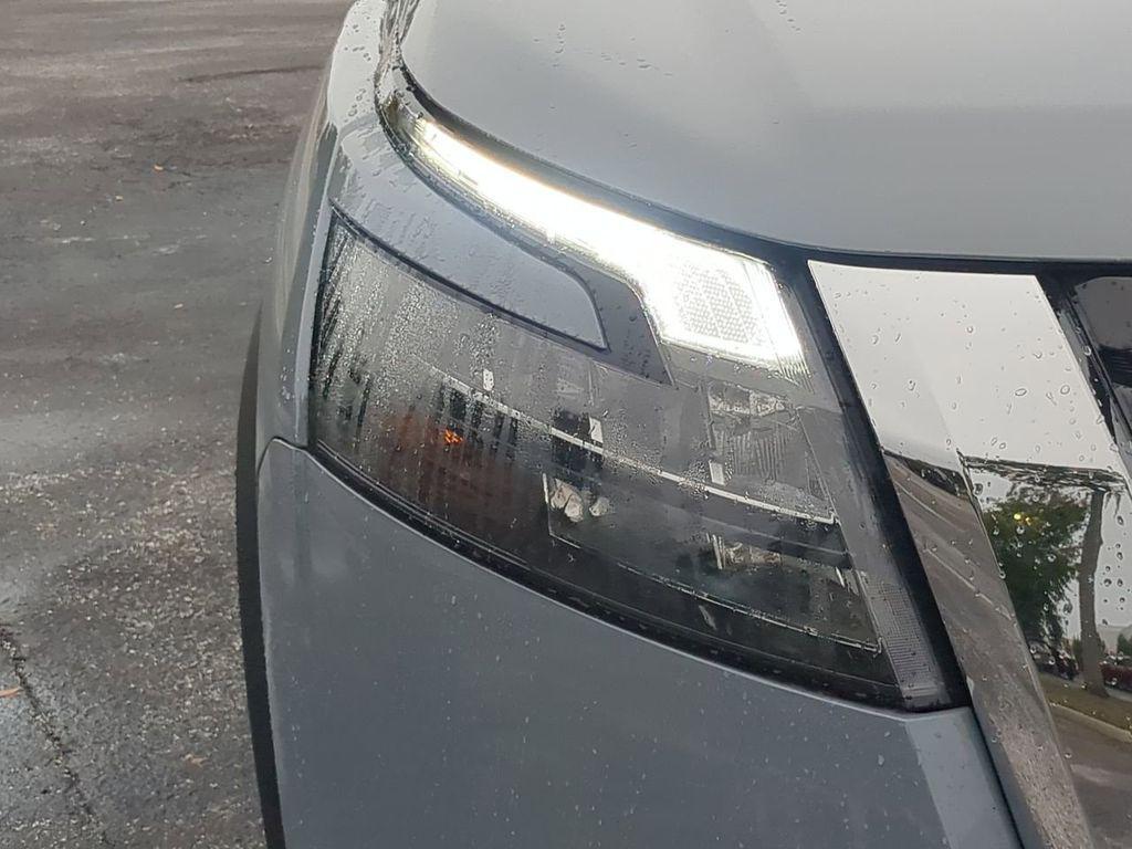 used 2025 Nissan Pathfinder car