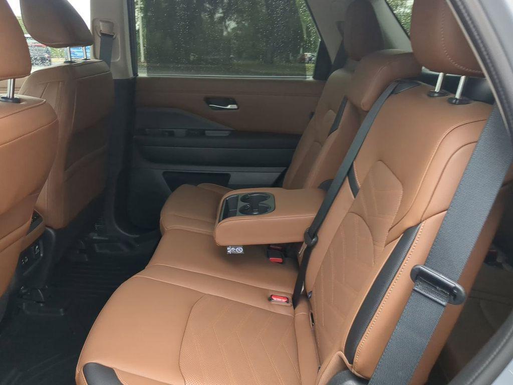 used 2025 Nissan Pathfinder car